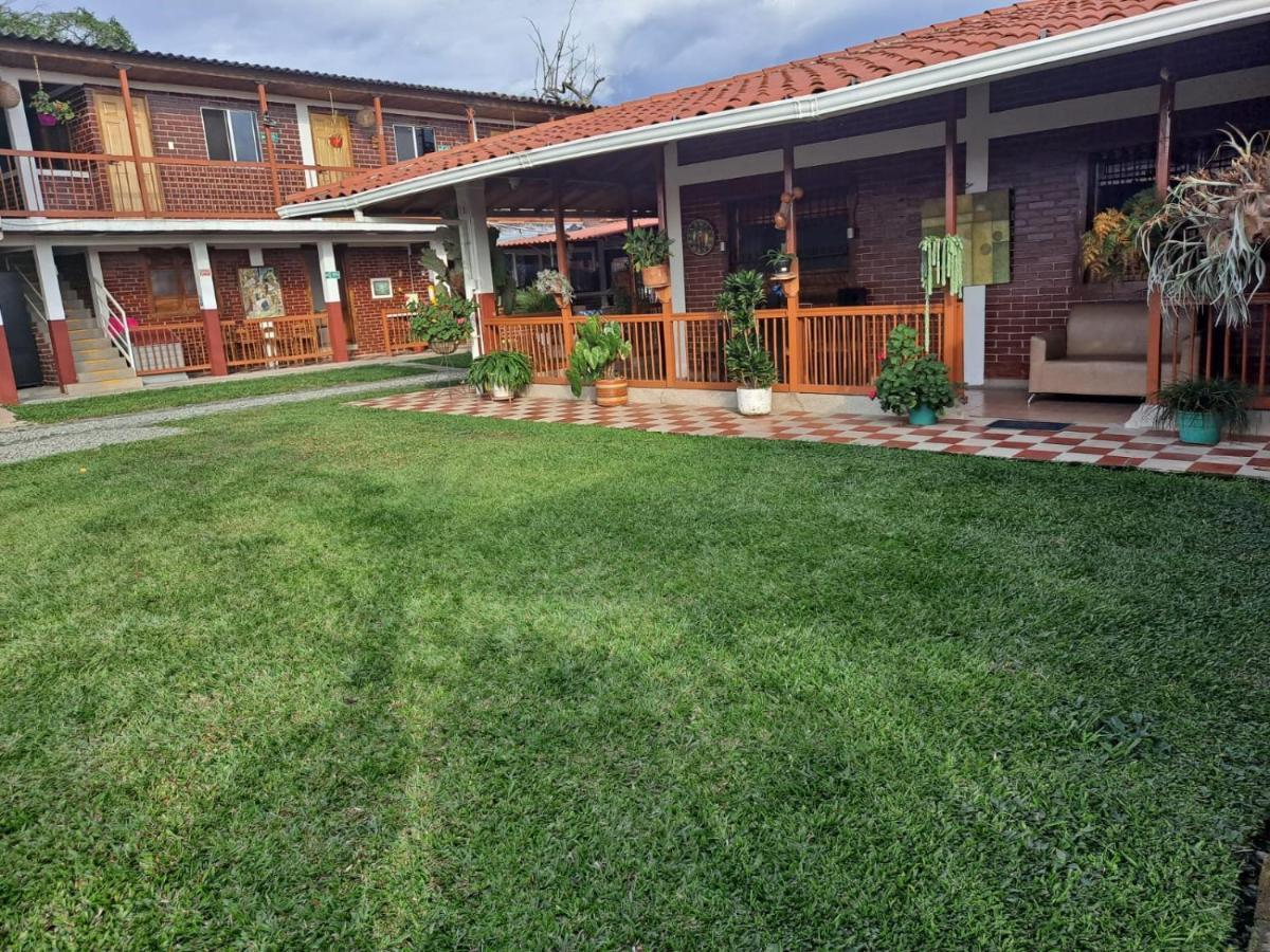 Finca Hotel La Melania Montenegro Esterno foto